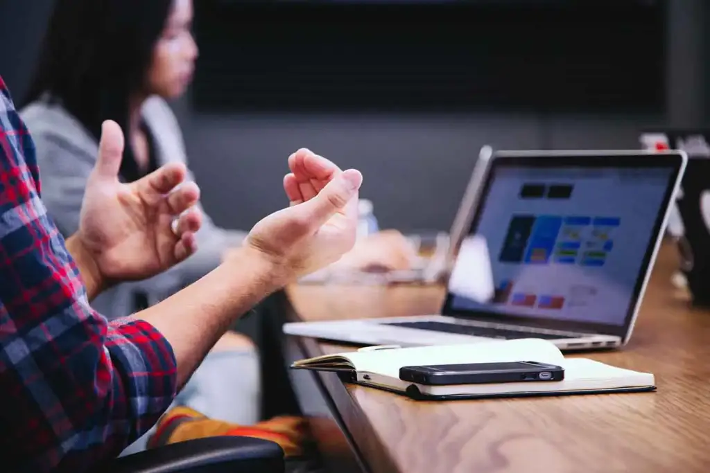 iDrive vs Google Drive: Qual é o melhor?