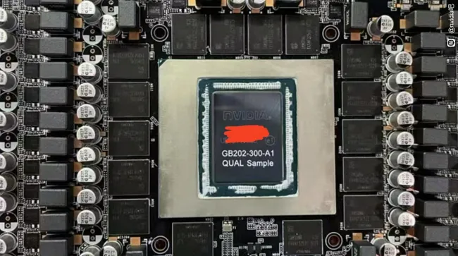 A RTX 5090 de entrada pode precisar de estágios de energia massivos para um possível consumo de energia de 600 watts – há rumores de que a próxima GPU carro-chefe da Nvidia ostenta grandes quantidades de VRMs